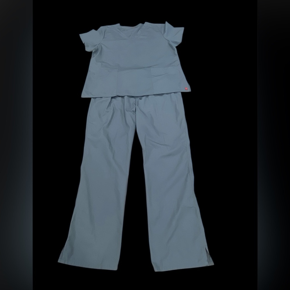 Two-Piece ladies Medical Scrub Set in Slate Blue Ex -Large